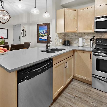 Newly Renovated Grizzly Lodge, Spacious 3Br 2Ba With Open Pool, Hot Tub Канмор Екстериор снимка
