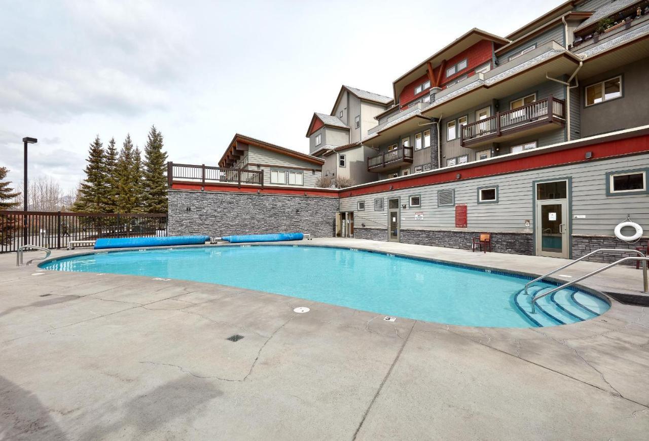 Newly Renovated Grizzly Lodge, Spacious 3Br 2Ba With Open Pool, Hot Tub Канмор Екстериор снимка